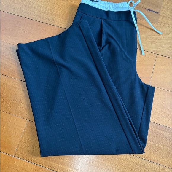 Wide-Leg Trousers - Picture 2 of 3